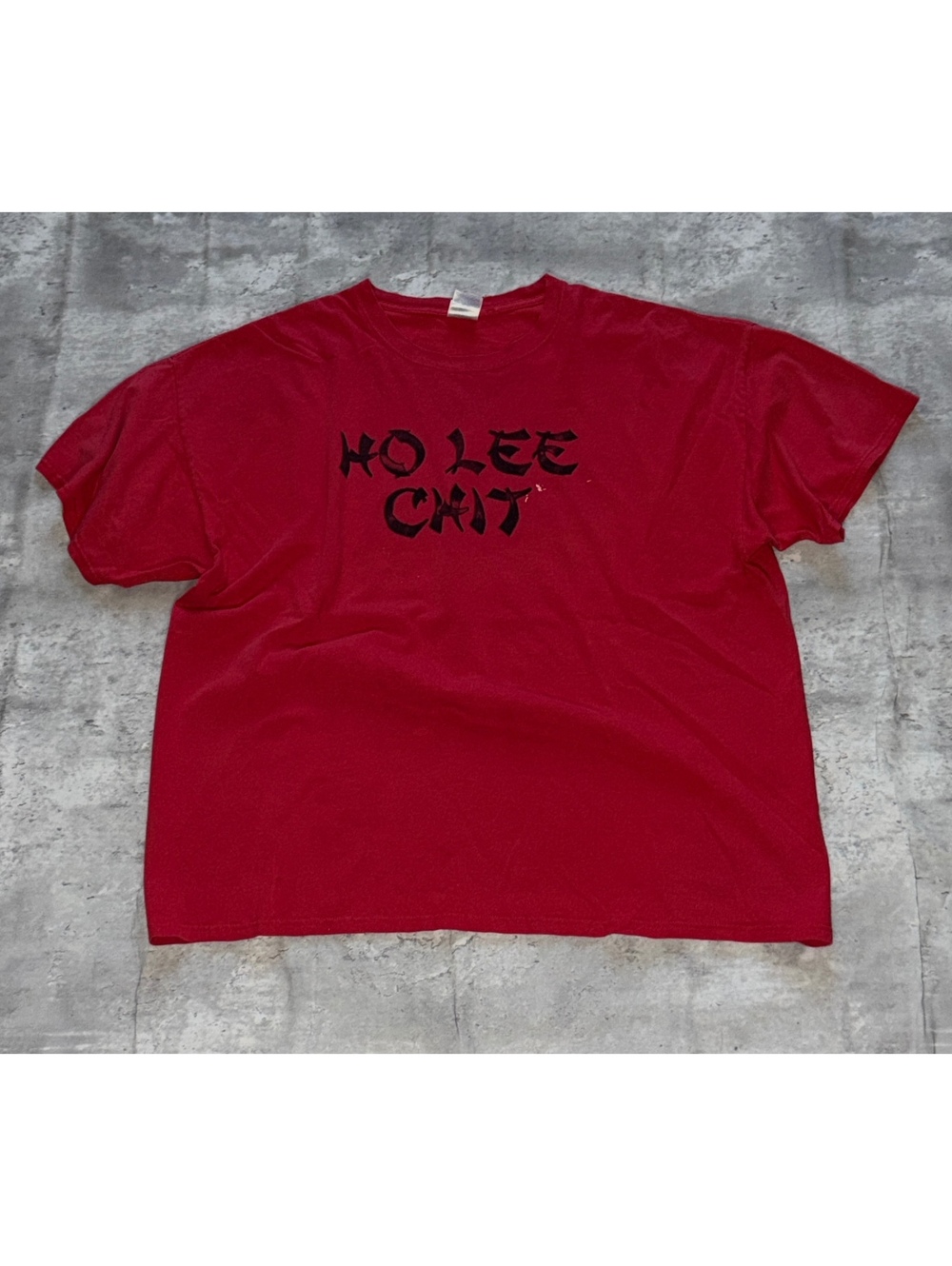 Red 2XL Cotton T-Shirt with Black 'HO LEE CHIT' Graphic